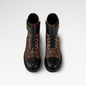 LOUIS VUITTON Brown Monogram Wonderland Ranger Boots size 8.5 (NEW)